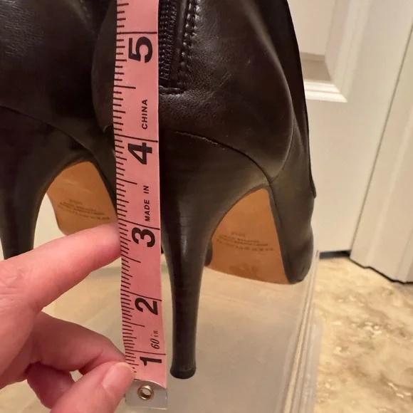 Max Studio Brown Leather Open Toe Heels, Zipper in the back - Picture 7 of 7